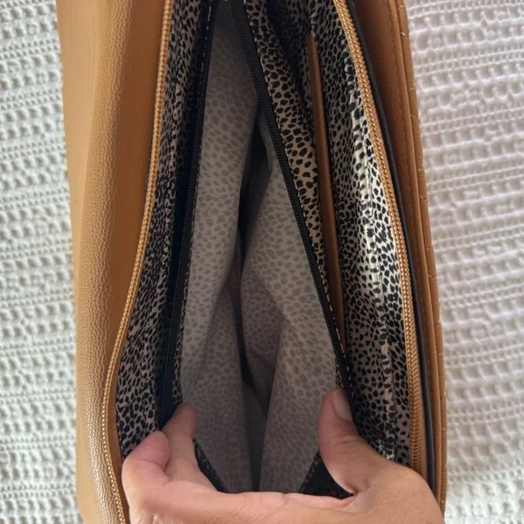 Tan Quilted Shoulder Bag with Gold Chain - Picture 10 of 12